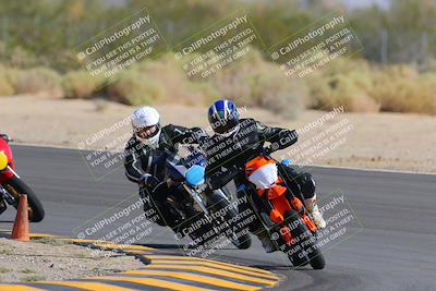 media/Oct-08-2022-SoCal Trackdays (Sat) [[1fc3beec89]]/Turn 10 (945am)/